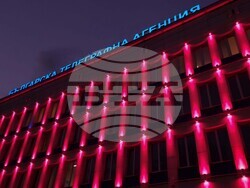 Българска телеграфна агенция - фасада - червено осветление