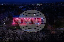 Българска телеграфна агенция - фасада - червено осветление