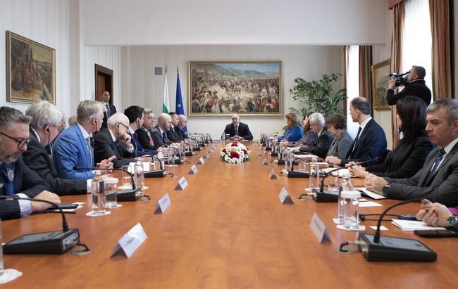 Президентът: Свързаността в ЕС е от ключово значение за преодоляване на икономическата и енергийна криза