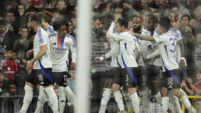 Олимпик Лион продължава напред в турнира за Купата на Франция по футбол