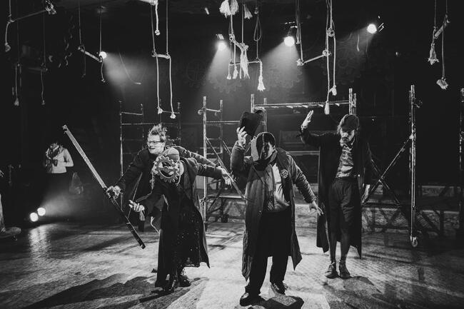 Спектакълът „Пиано на Луната“ отбелязва пет години от премиерата си