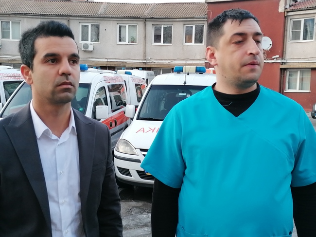 Двама лекари - от Турция и от Република Северна Македония, които работят в Центъра за спешна помощ в София, заминават за Турция в помощ на пострадалите от земетресенията
