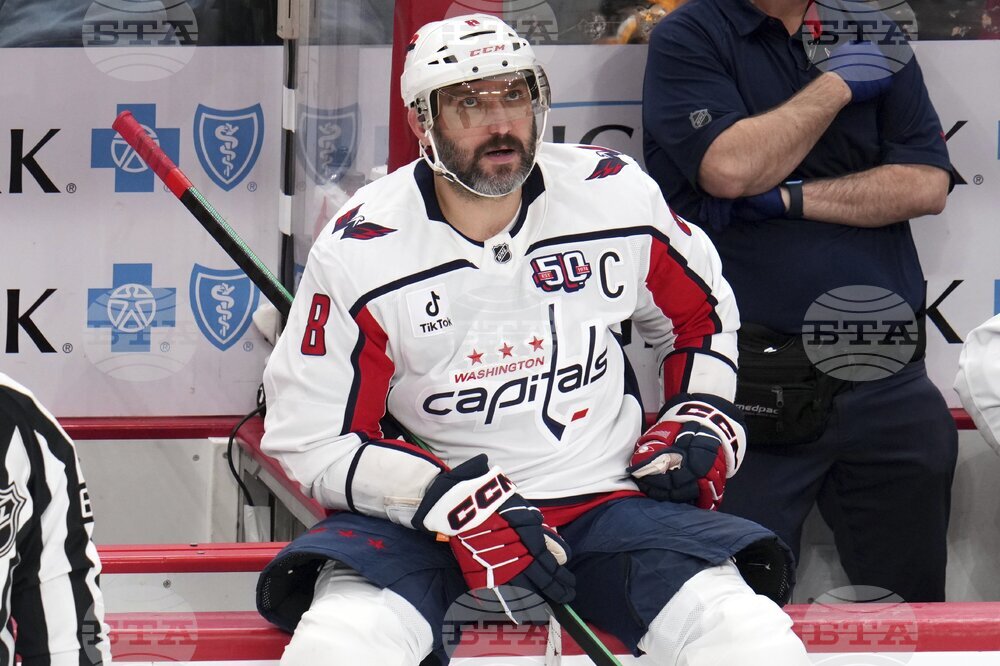 Победа номер 900 за треньора на Бъфало, Овечкин вкара 897-ия си гол в последния кръг от редовния сезон в НХЛ