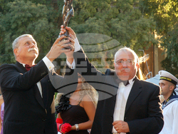 Проф. Александър Грозев