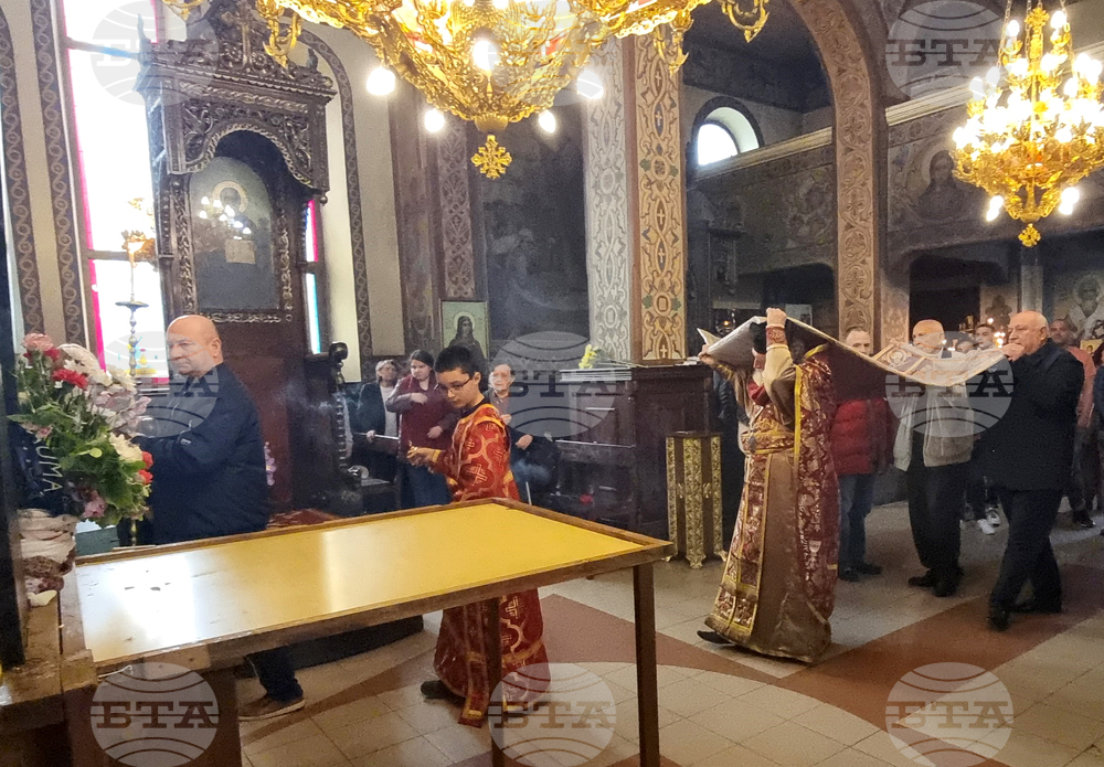 Кърджали - храм „Св. Георги Победоносец“ - Разпети петък