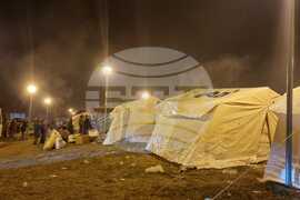 Турция - земетресение - Нурдагъ - бедстващи хора - палатков лагер