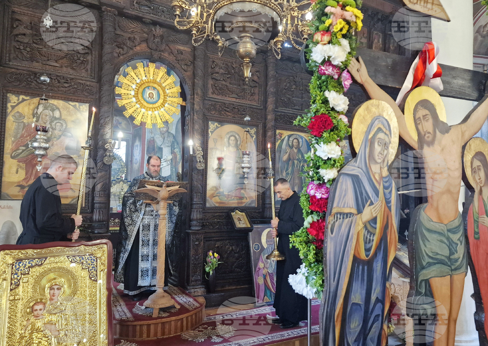 Хасково - Разпети петък - поклонение пред светата Плащаница