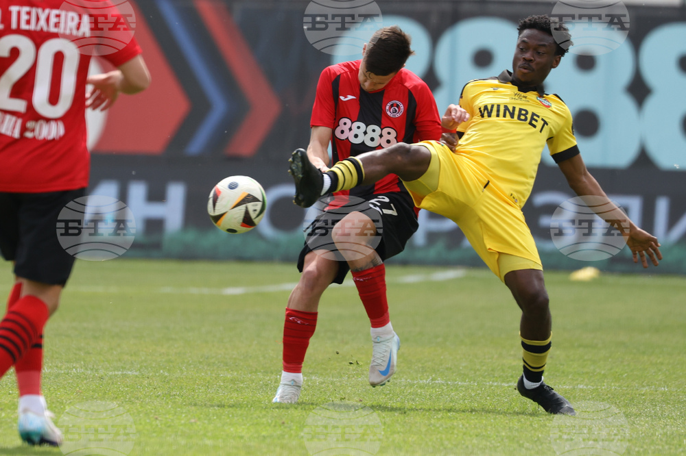 Футбол - „Локомотив” (София) - „Ботев” (Пловдив)