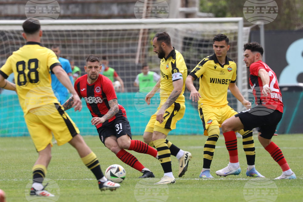 Футбол - „Локомотив” (София) - „Ботев” (Пловдив)