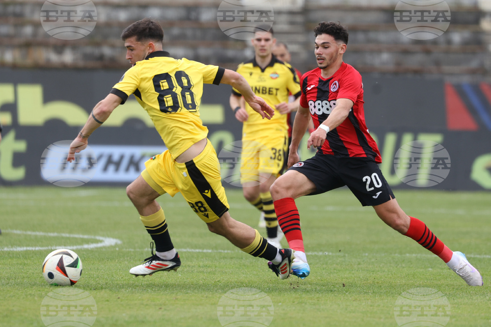 Футбол - „Локомотив” (София) - „Ботев” (Пловдив)