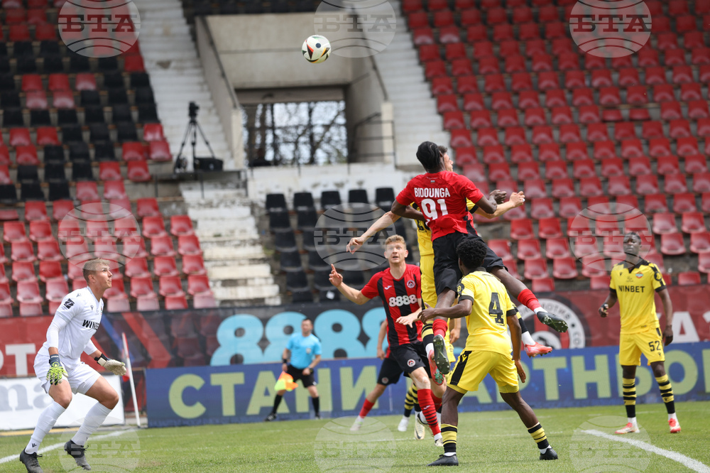 Футбол - „Локомотив” (София) - „Ботев” (Пловдив)