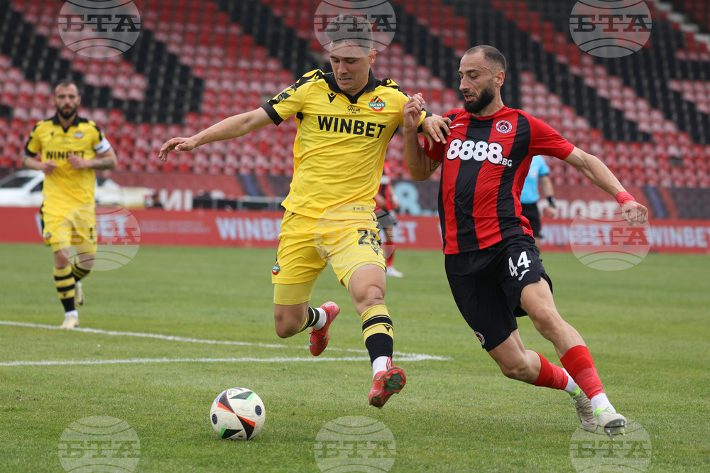 Футбол - „Локомотив” (София) - „Ботев” (Пловдив)