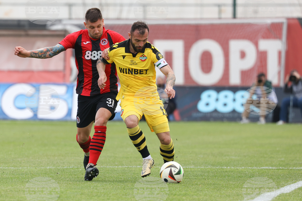 Футбол - „Локомотив” (София) - „Ботев” (Пловдив)