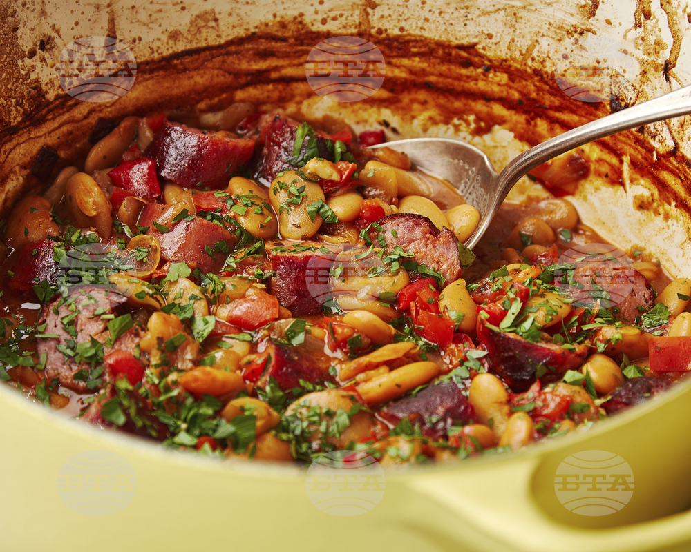 Food-MilkStreet-Baked White Beans Sausages