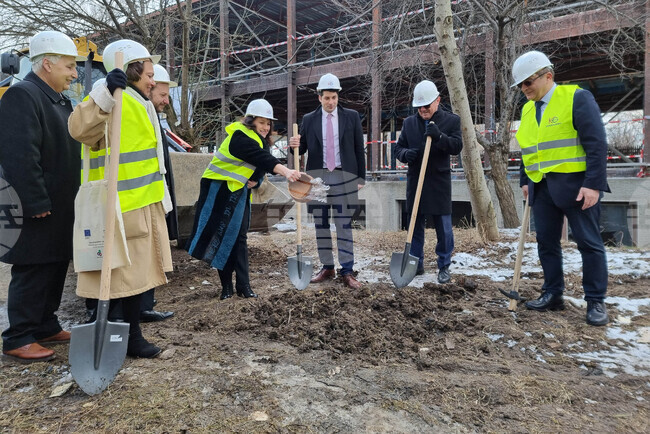 Лабораторен комплекс в кампус “Гео Милев” - церемония по първа копка - реновиране