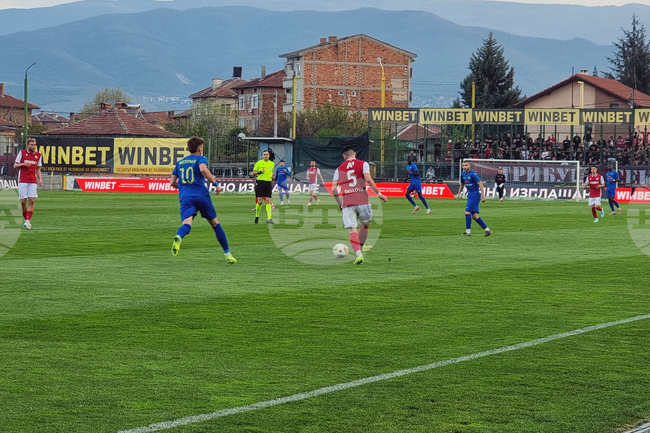 Скаути на футболни клубове от Белгия, Унгария и Полша следят играчи на Крумовград