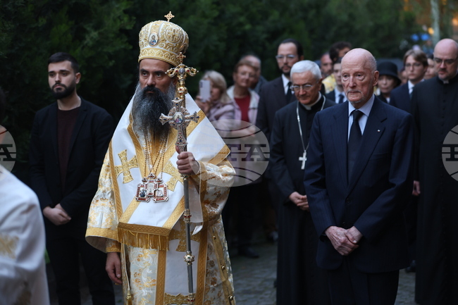 Bulgarian Patriarch Daniil Performs Good Friday Service