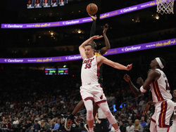 Heat Hawks Basketball