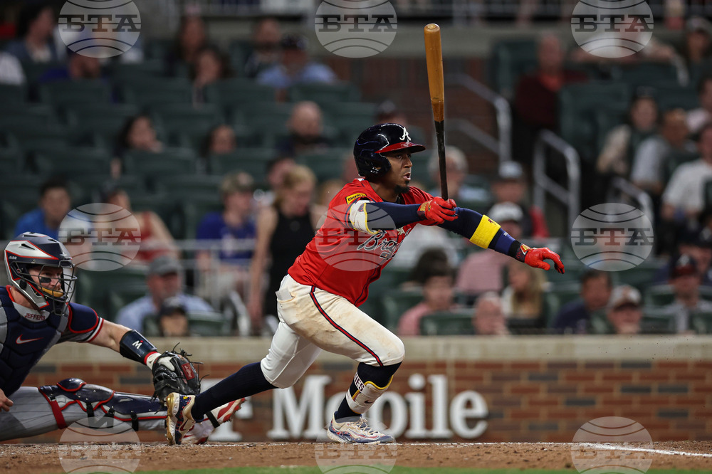 Twins Braves Baseball