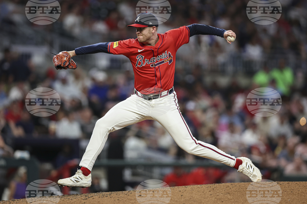Twins Braves Baseball