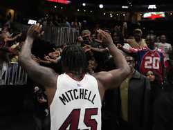 Heat Hawks Basketball