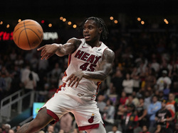 Heat Hawks Basketball