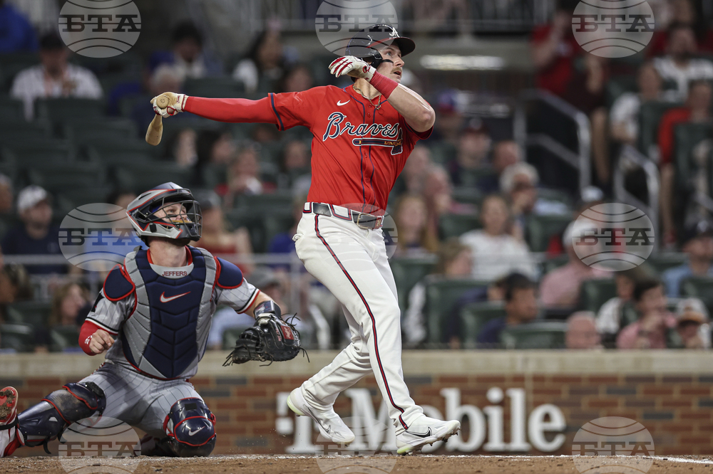 Twins Braves Baseball