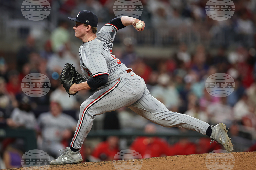 Twins Braves Baseball