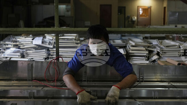 Индустриалното производство и продажбите на дребно в Китай се забавят рязко през юли