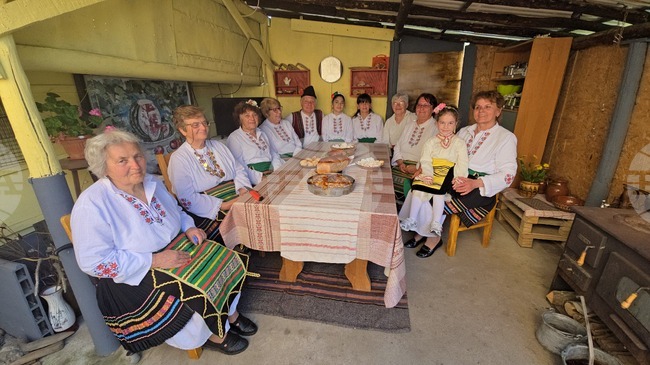 Традициите и обичаите от миналото са живи в ловешкото село Йоглав