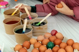 Великденски празник - „Голямото великденско боядисване на яйца“