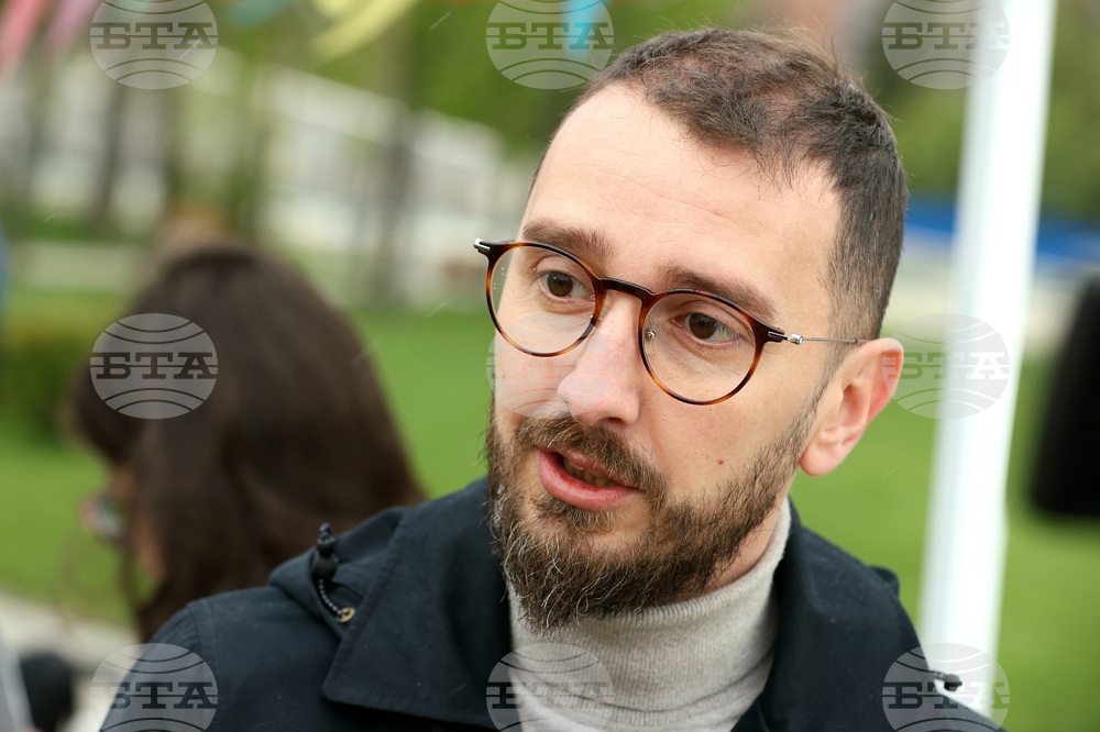 Великденски празник - „Голямото великденско боядисване на яйца“