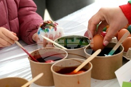 Великденски празник - „Голямото великденско боядисване на яйца“