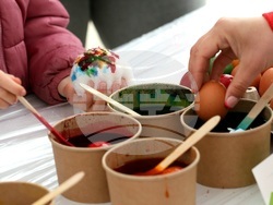 Великденски празник - „Голямото великденско боядисване на яйца“