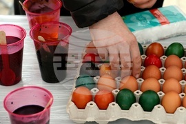 Великденски празник - „Голямото великденско боядисване на яйца“