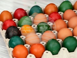 Великденски празник - „Голямото великденско боядисване на яйца“