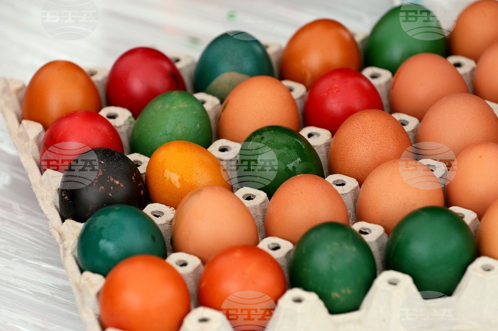 Великденски празник - „Голямото великденско боядисване на яйца“