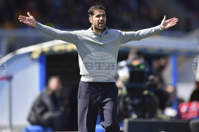 Манчестър Сити вижда в Сеск Фабрегас потенциален наследник на мениджъра Пеп Гуардиола