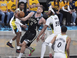 Bucks Pacers Basketball