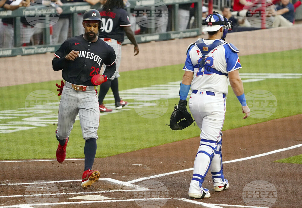 Twins Braves Baseball