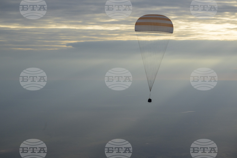 APTOPIX Kazakhstan Russia Space Station