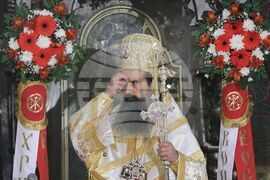 Храм "Св. Неделя" - Второ Възкресение Христово - патриарх Даниил - богослужение