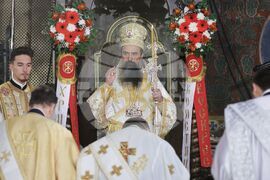 Храм "Св. Неделя" - Второ Възкресение Христово - патриарх Даниил - богослужение