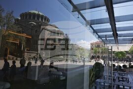 Храм "Св. Неделя" - Второ Възкресение Христово - богослужение