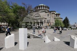 Храм "Св. Неделя" - Второ Възкресение Христово - богослужение