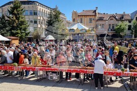 Враца - Великден - концерт - 100-метров козунак