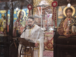 Троянски манастир - празнична литургия - Великден