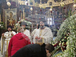 Троянски манастир - празнична литургия - Великден