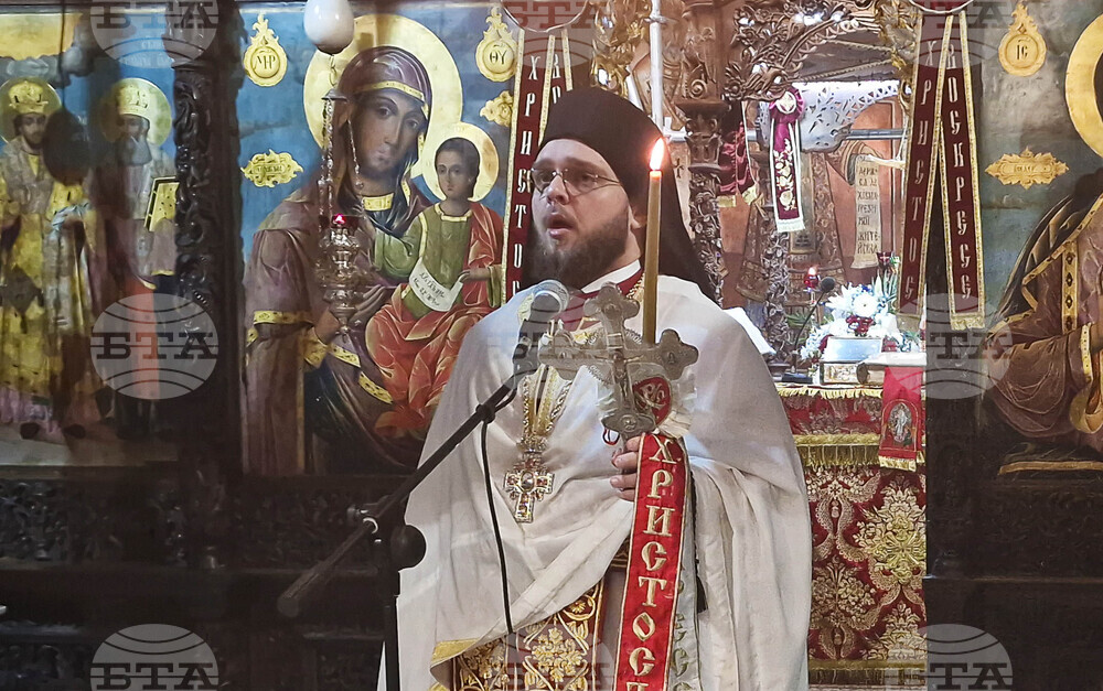 Троянски манастир - празнична литургия - Великден