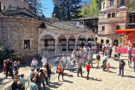 Троянски манастир - празнична литургия - Великден